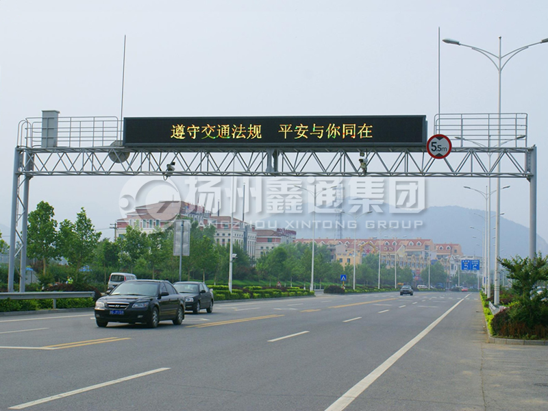 LMJ-013，桁架式情報(bào)板門架，龍門架