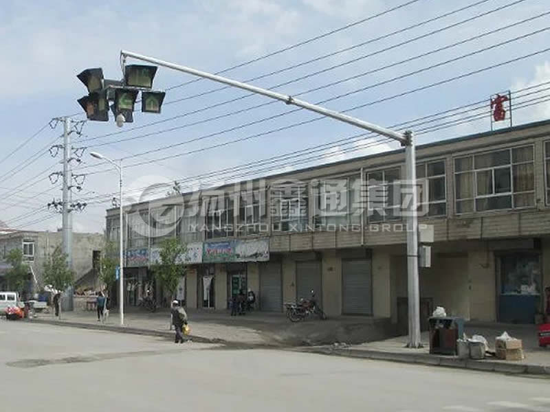 XHDG-066，吊籠式信號燈桿